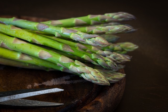 how to store asparagus - cooked