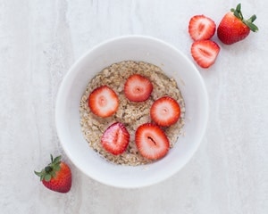 healthy breakfast grocery list - oatmeal