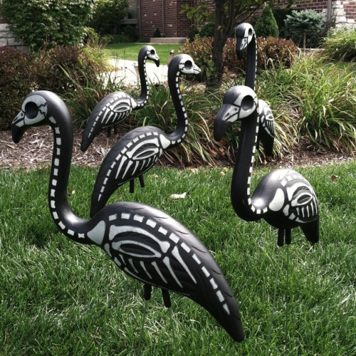 Halloween yard decorations - skeleton flamings